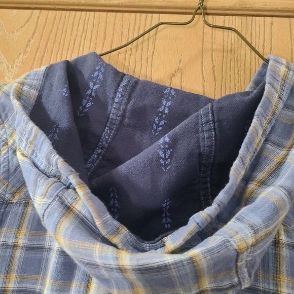 Columbia Plaid Hooded Button Up Shirt - Picture 3 of 5